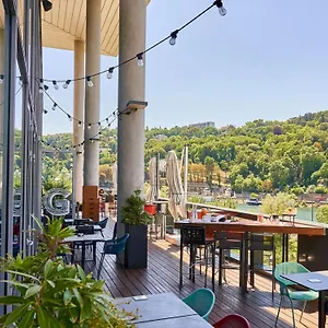 Novotel Confluence Hotel