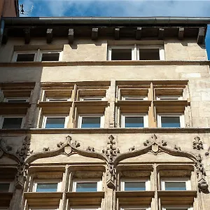  Apartment La Maison Debourg