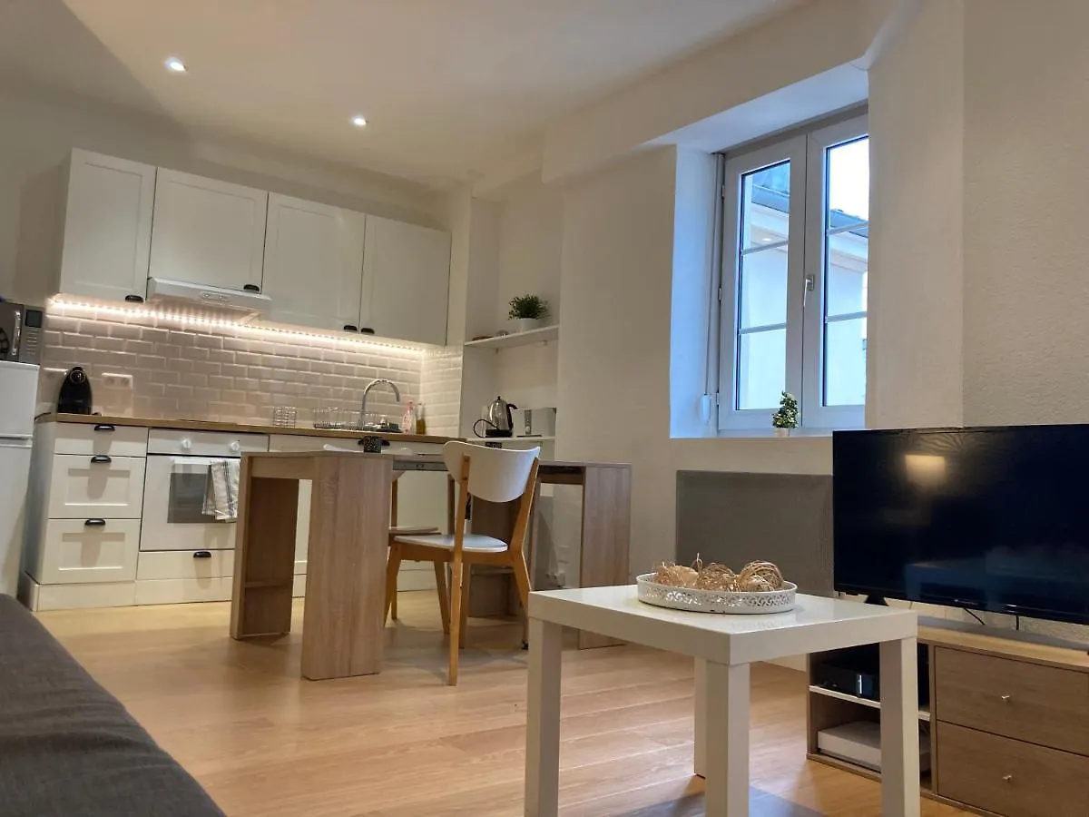 Apartment Palais Grillet, Hyper Centre, Secteur Jacobins